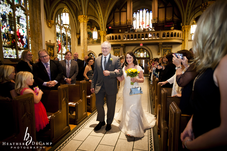 Heather DeCamp is a chicago wedding photographer. Oak Park Wedding